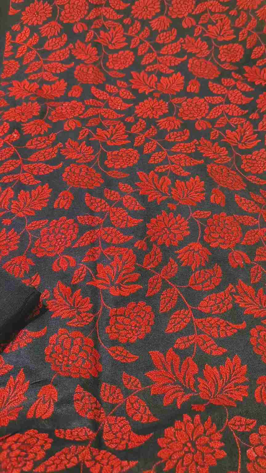 🥳 Sale Sale M-415   Imported Breezy Embroidery in karandi Soft Khadder stuff Shirt & Truzer 2pc