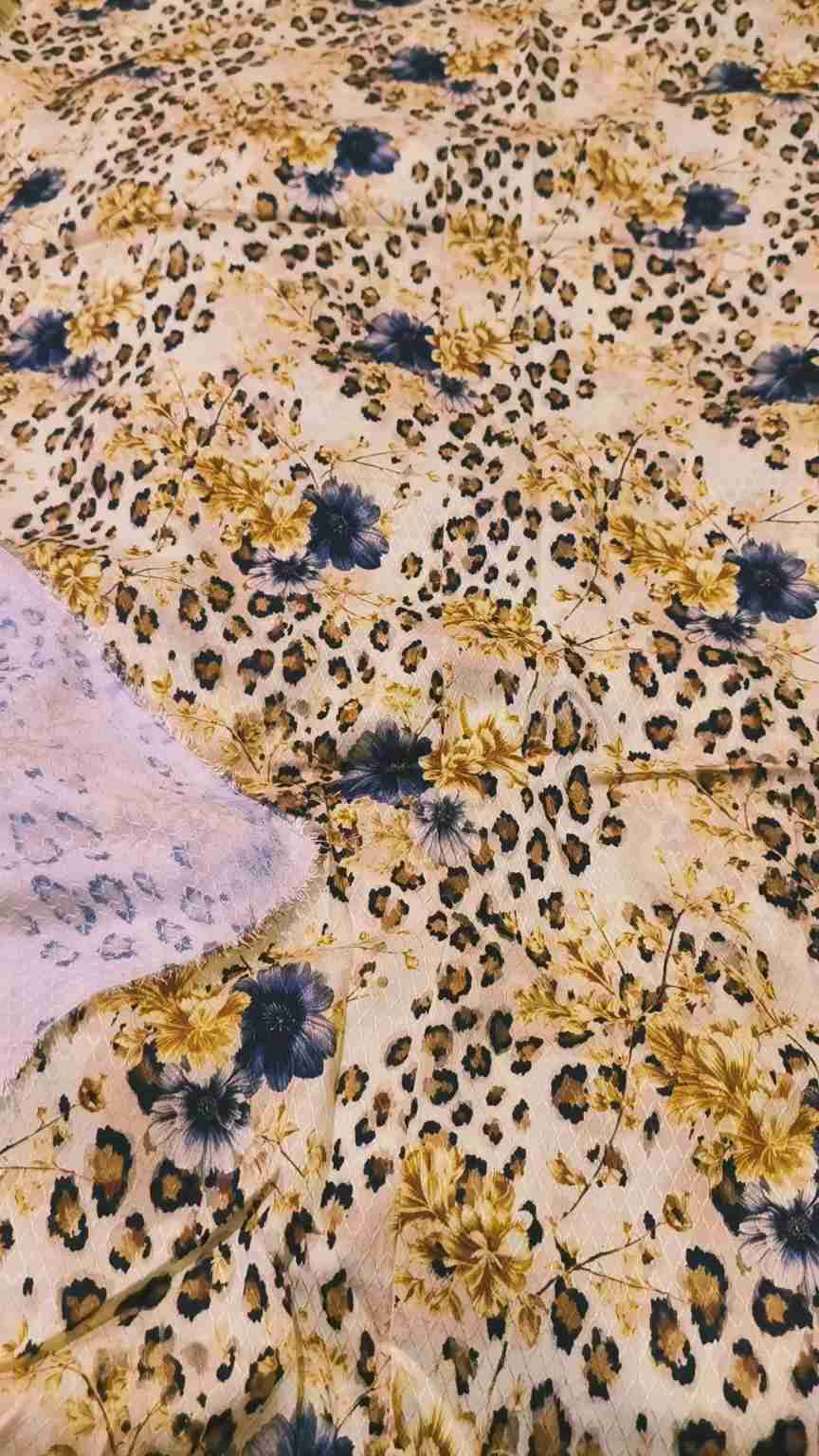 🥳 Sale Sale M-584. Imported 4 season Luxury Self Jacquard Lelin Same print Shirt & Truzer 2pc