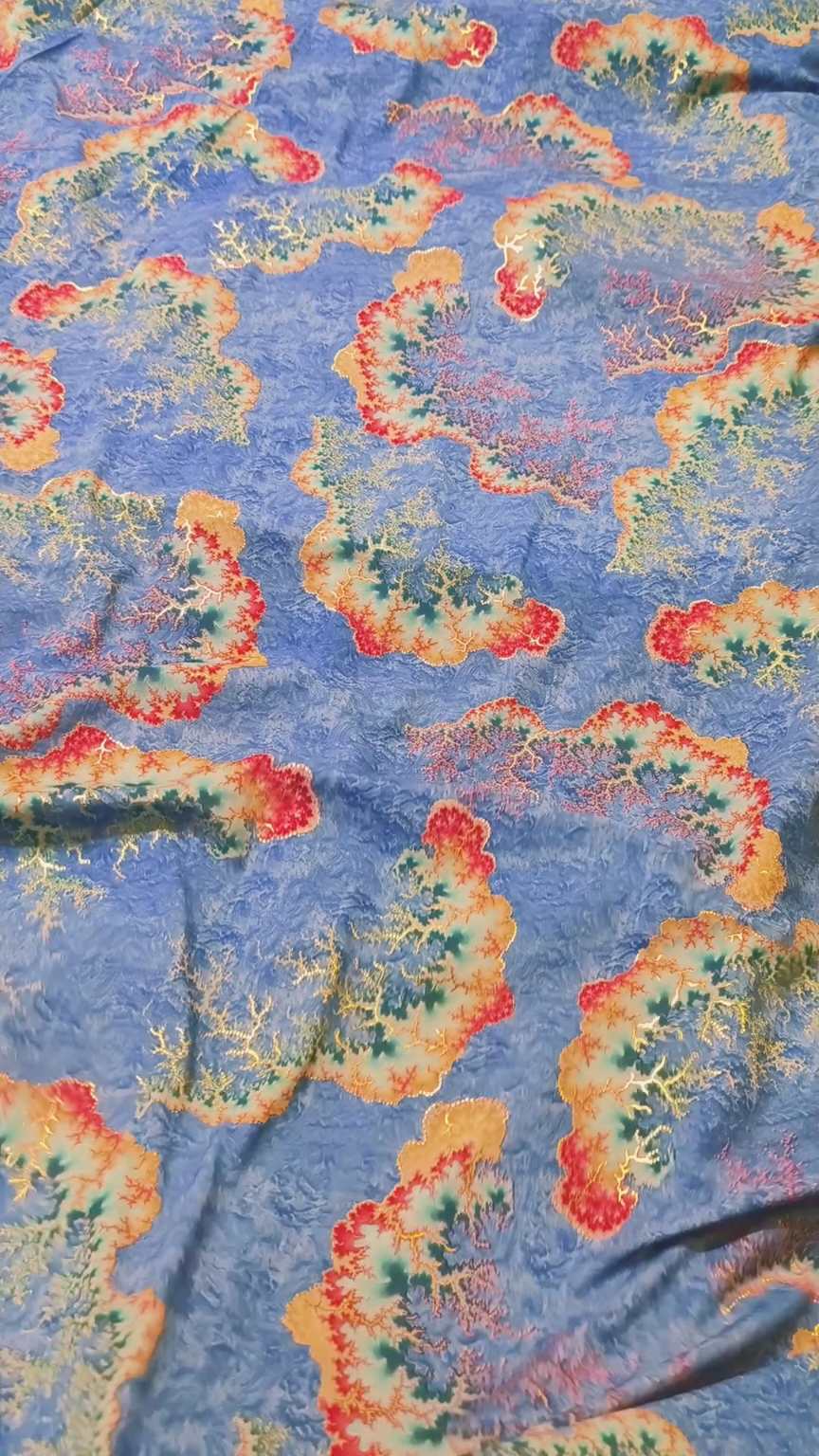 M-831   Imported Embossed 3-D self Irish ⛱️ Summer Silk Same print Shirt & Truzer 2pc