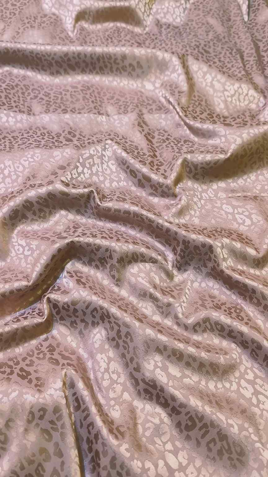 🥳 New Colors M-1167  Imported Viscose 4 seasons 3-D Jacquard China patti Same print Shirt & Truzer 2pc