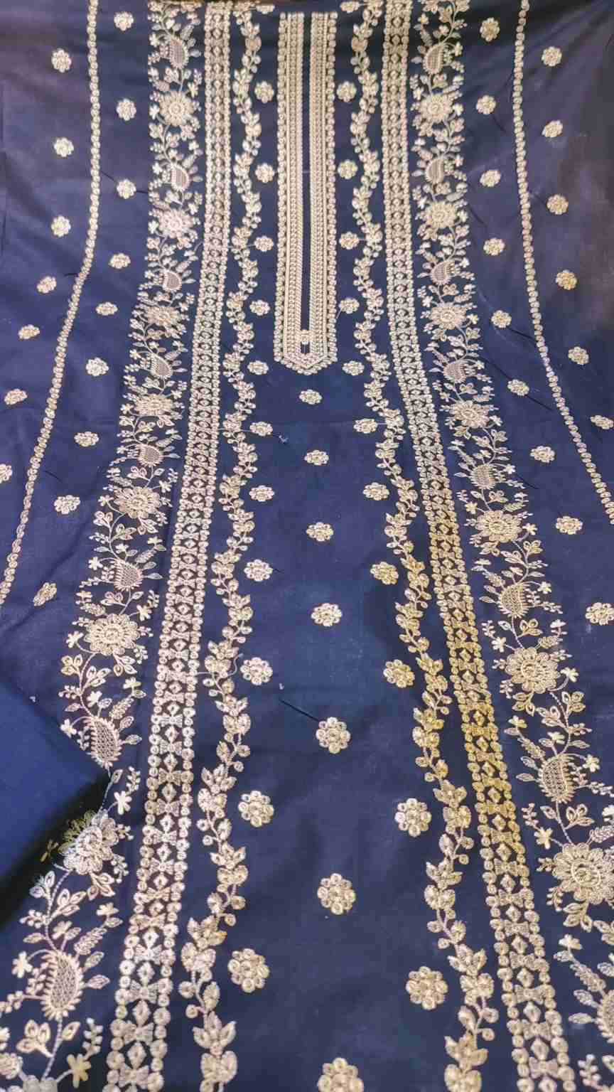 🥳 Sale Sale M-1147 Imported Bareezy Embroidery Lawn Shirt & Trouser 2pc
