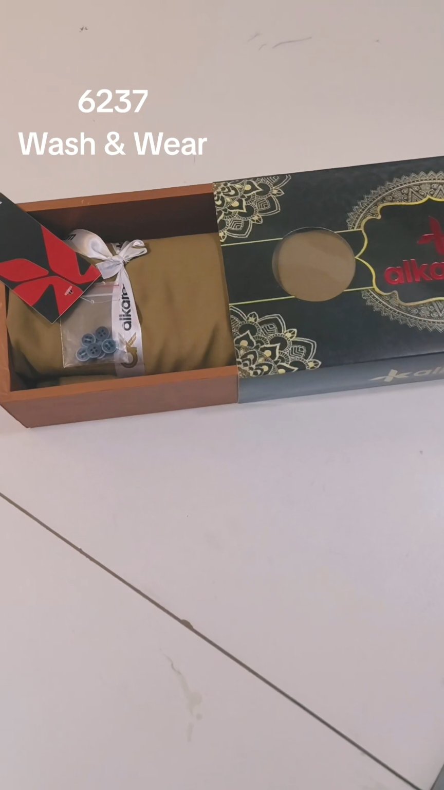 🥳 Sale Sale M-6237  Al-Karam Gents Wash & wear Men suiting