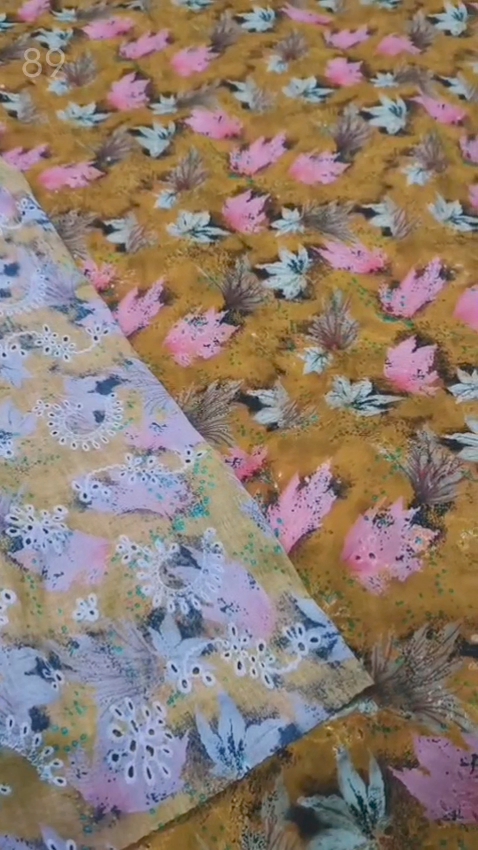 🤩 Sale Sale : M-89  (Shirt) Imported  ChickenKari Summer Lawn (Roll main Cutting k last main jo suit bachta hai Jin ka weight 100kg se kam hoga un ka bane ga es liye noqsan main dy rha hain -