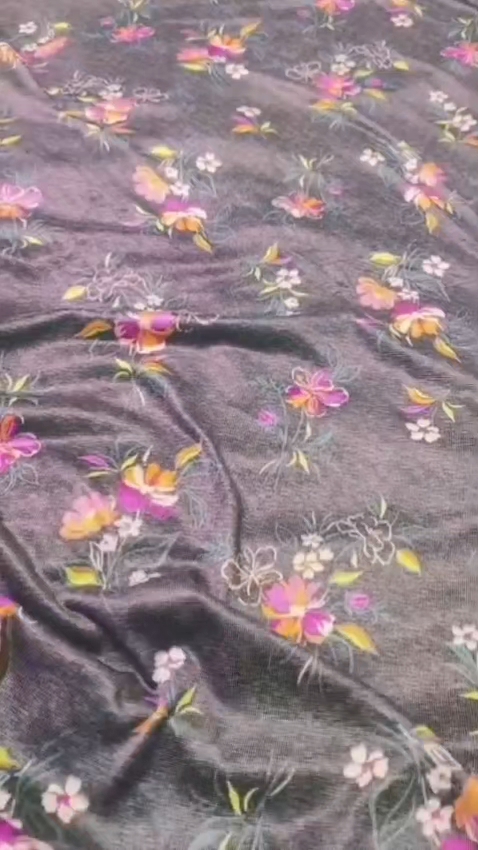 🤩 Sale Sale : M-156. (2pc) Imported Velvet (Roll main Cutting k last main jo suit bachta hai Jin ka weight 100kg se kam hoga un ka bane ga es liye noqsan main dy rha hain