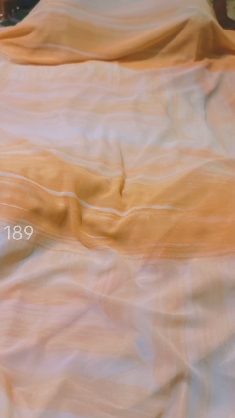 🤩 Sale Sale : M-189  (2pc) Imported Digital Korean Georgette (Roll main Cutting k last main jo suit bachta hai Jin ka weight 100kg se kam hoga un ka bane ga es liye noqsan main dy rha hain