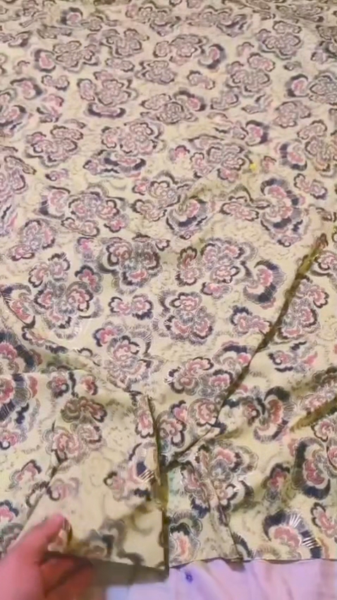 🤩 Sale Sale : M-237  (2pc) Imported Summer Silk (Roll main Cutting k last main jo suit bachta hai Jin ka weight 100kg se kam hoga un ka bane ga es liye noqsan main dy rha hain