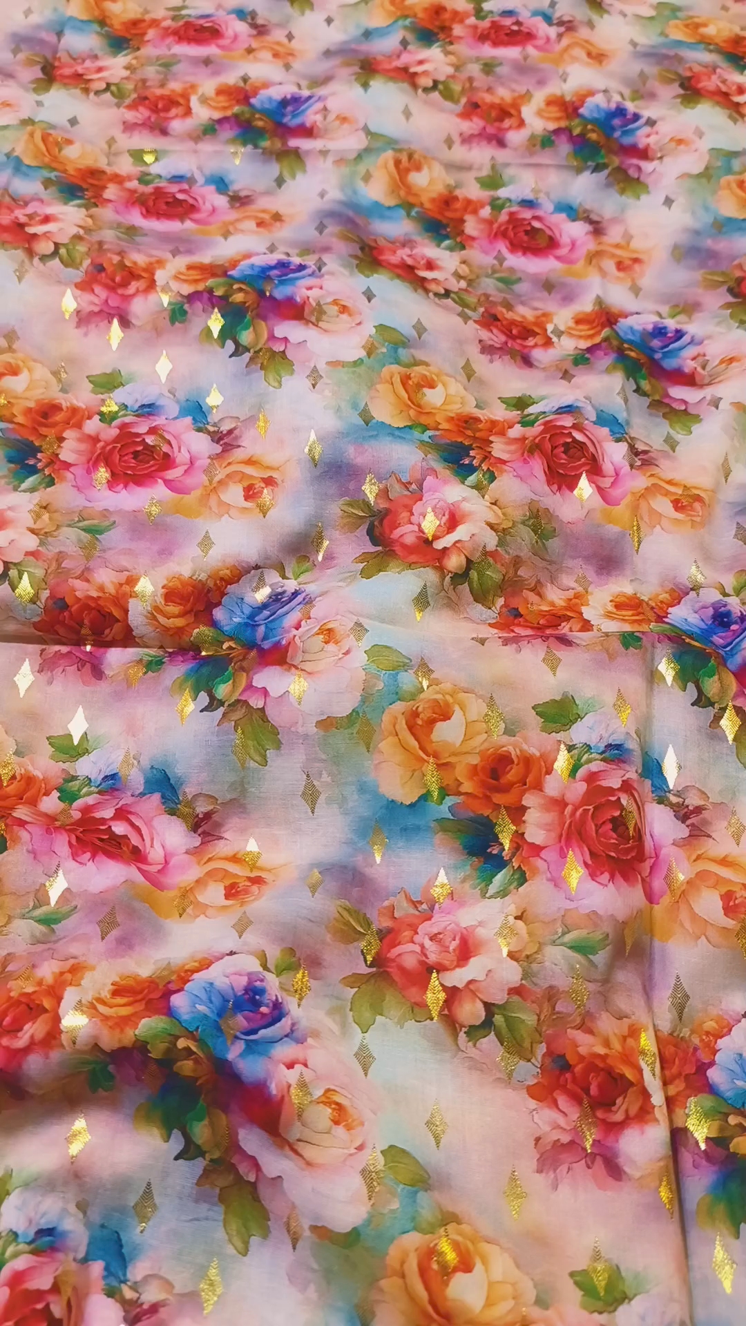 🥳 Sale Sale M-423  Rs.1290  imported Digital Gold Zaree Bunch Pure summer 🏝️ Lawn Same print Shirt & Truzer 2pc