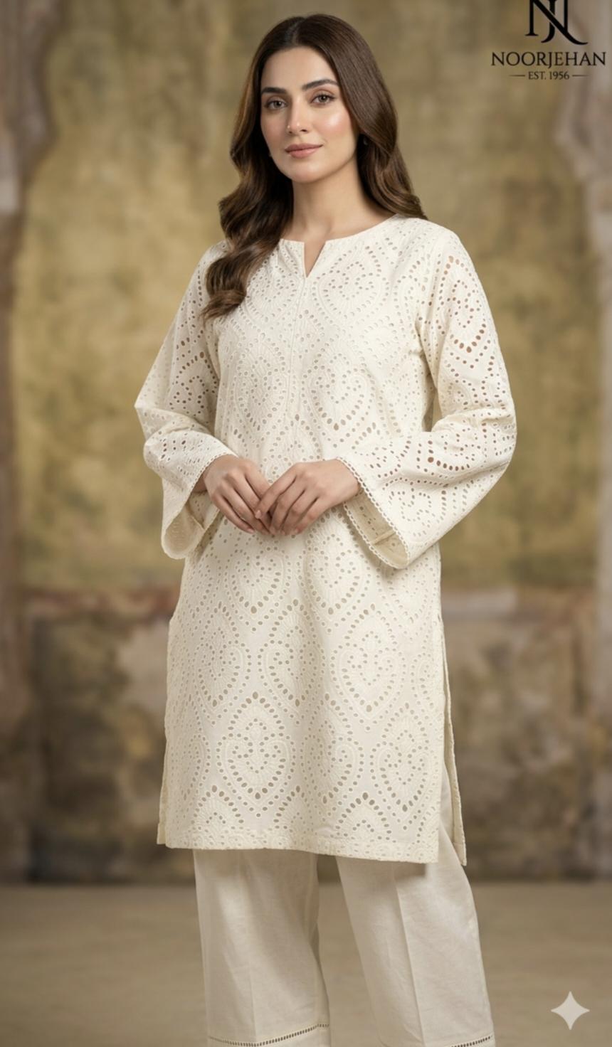 🥳 Sale Sale M-677  Rs.1650 Imported Hi quality 3-D Shiffli ChickenKari Embroidery Pure Summer 🏝️ Lawn Shirt