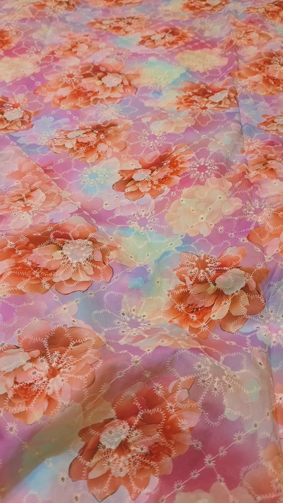 🥳 Sale Sale M-720  Rs.1650 Imported Hi quality 3-D Shiffli ChickenKari Embroidery Pure Summer 🏝️ Lawn Shirt -