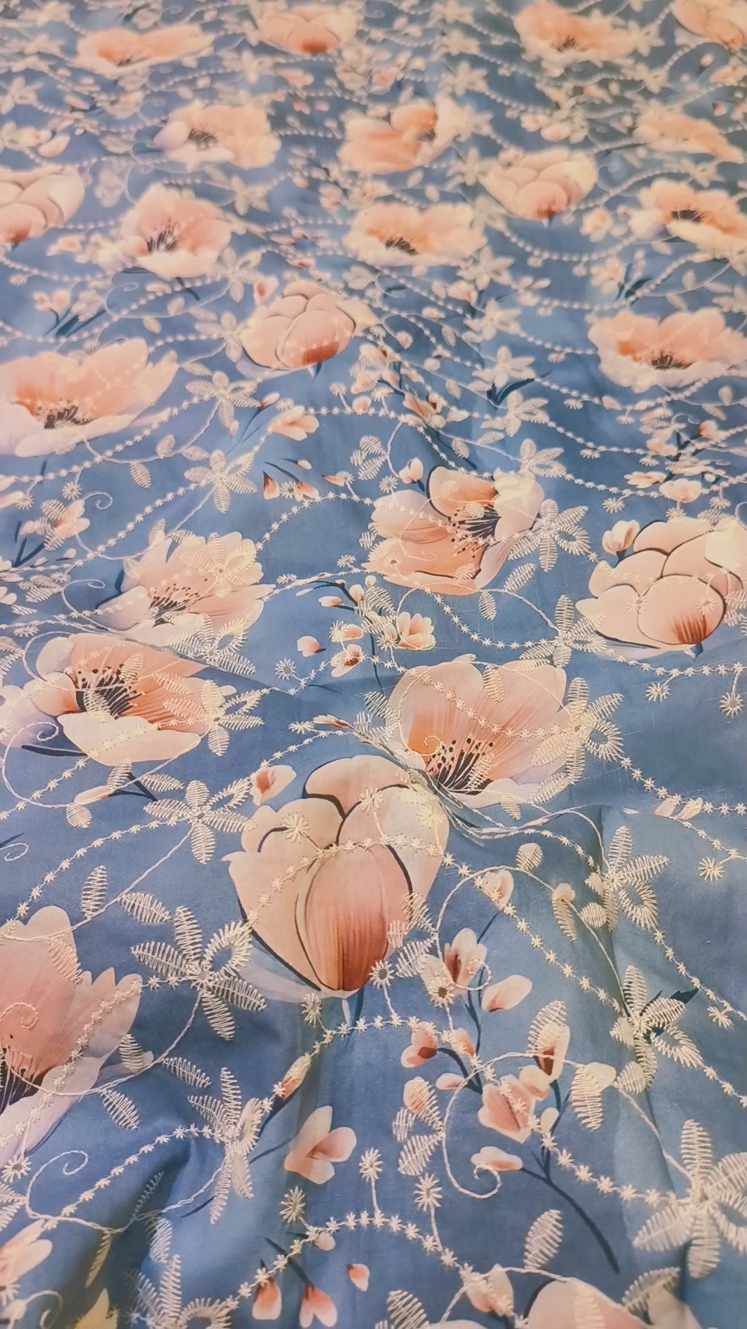 🥳 Sale Sale M-718  Rs.1650 Imported Hi quality 3-D Shiffli ChickenKari Embroidery Pure Summer 🏝️ Lawn Shirt -