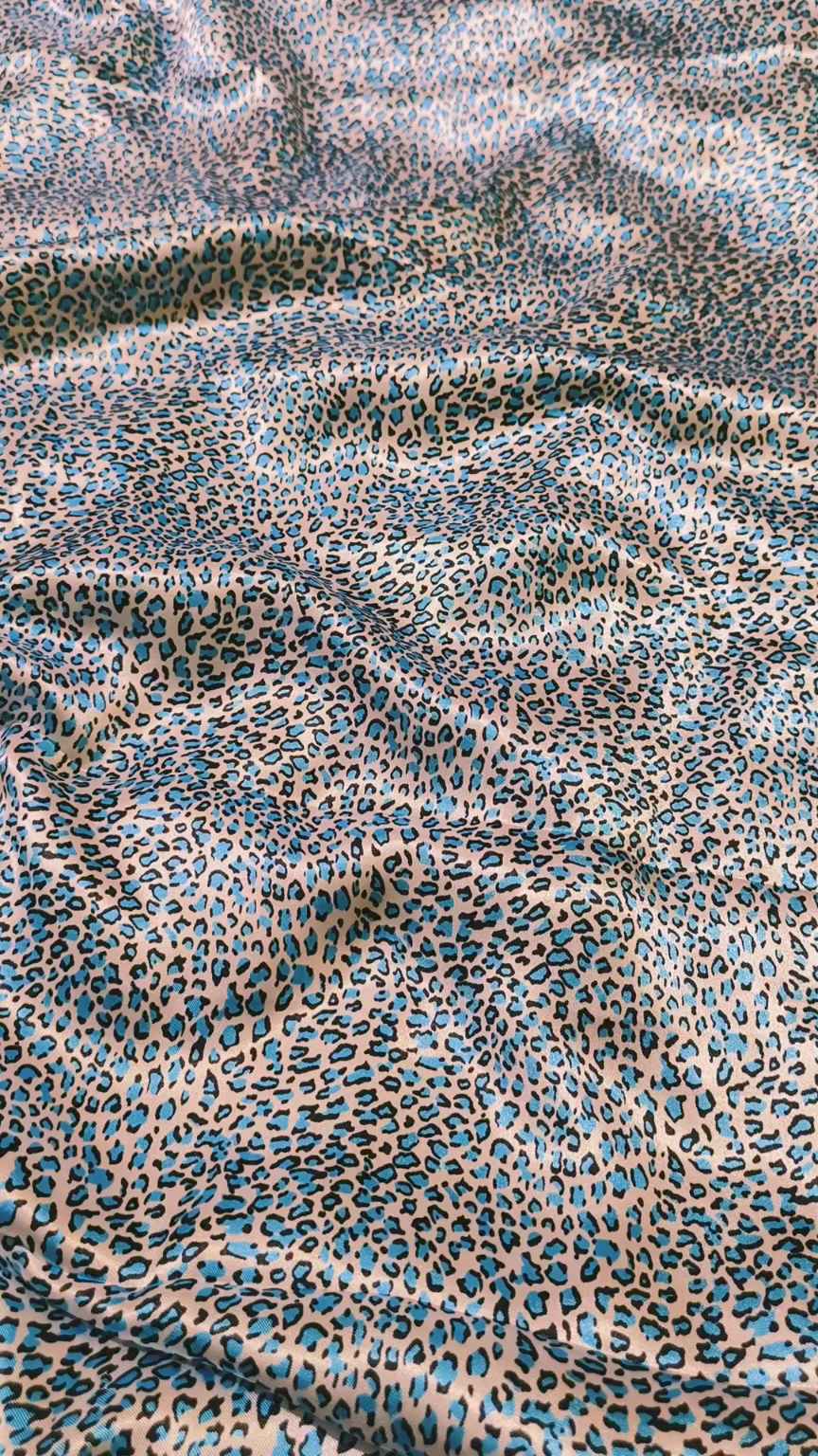 M-1890  Imported ⛱️ Summer Korean Shamoze Silk Same print Shirt & Truzer 2pc