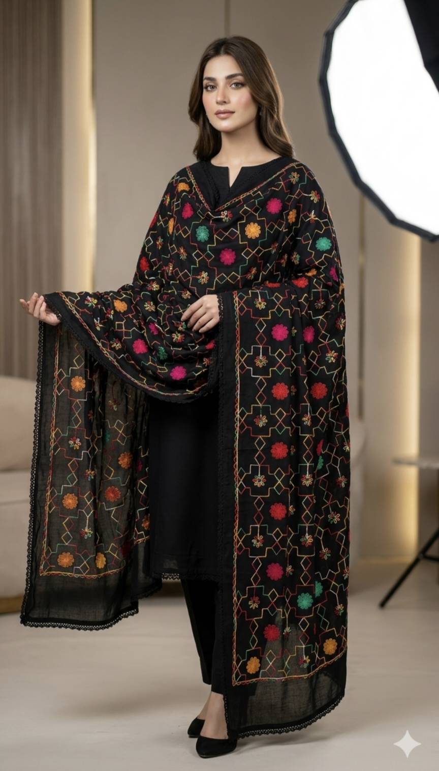 🥳🤷 Big Sale M-1250  Rs.990  ( Dc Free) Multi Dhaga Embroidered Kheddi Lawn Chadder (2.5)