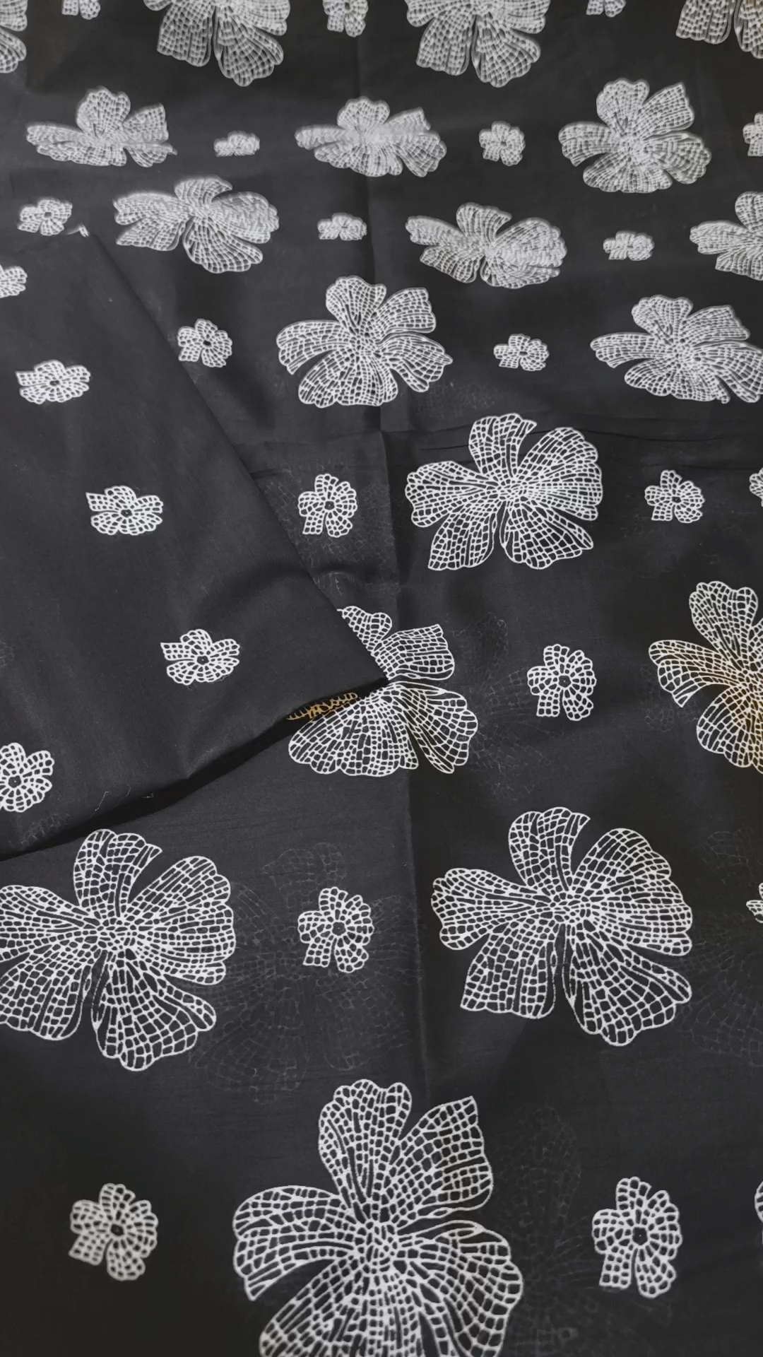 Sale Sale M-21  Rs.1550  Imported Digital Pure Summer ⛱️ Lawn Shirt & Matching design trouser 2pc