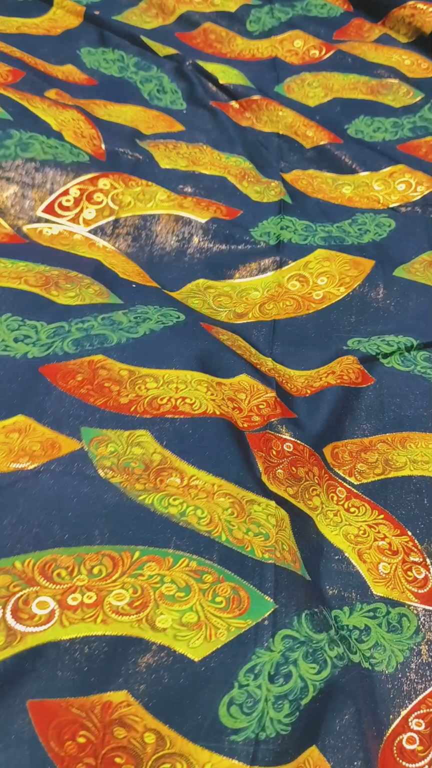 🤩 Sale Sale : M-3084.....2pc suit Irish embossed Giliter silkStuff detail in video  (Roll main Cutting k last main jo suit bachta hai Jin ka weight 100kg se kam hoga un ka bane ga es liye noqsan main dy rha hain -