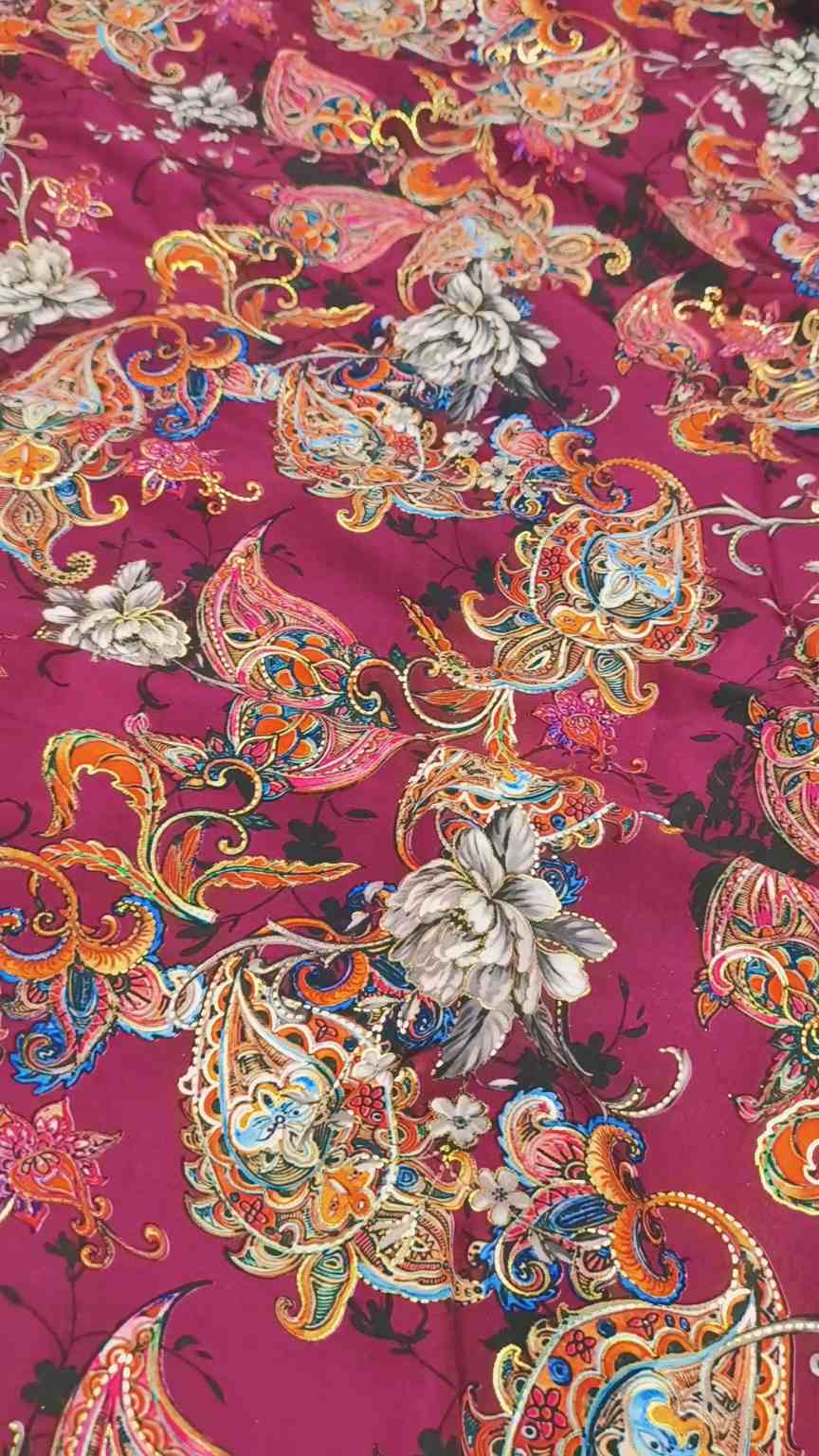 🤩 Sale Sale : M-3080 ....2pc suit Irish embossed Giliter silkStuff detail in video  (Roll main Cutting k last main jo suit bachta hai Jin ka weight 100kg se kam hoga un ka bane ga es liye noqsan main dy rha hain -
