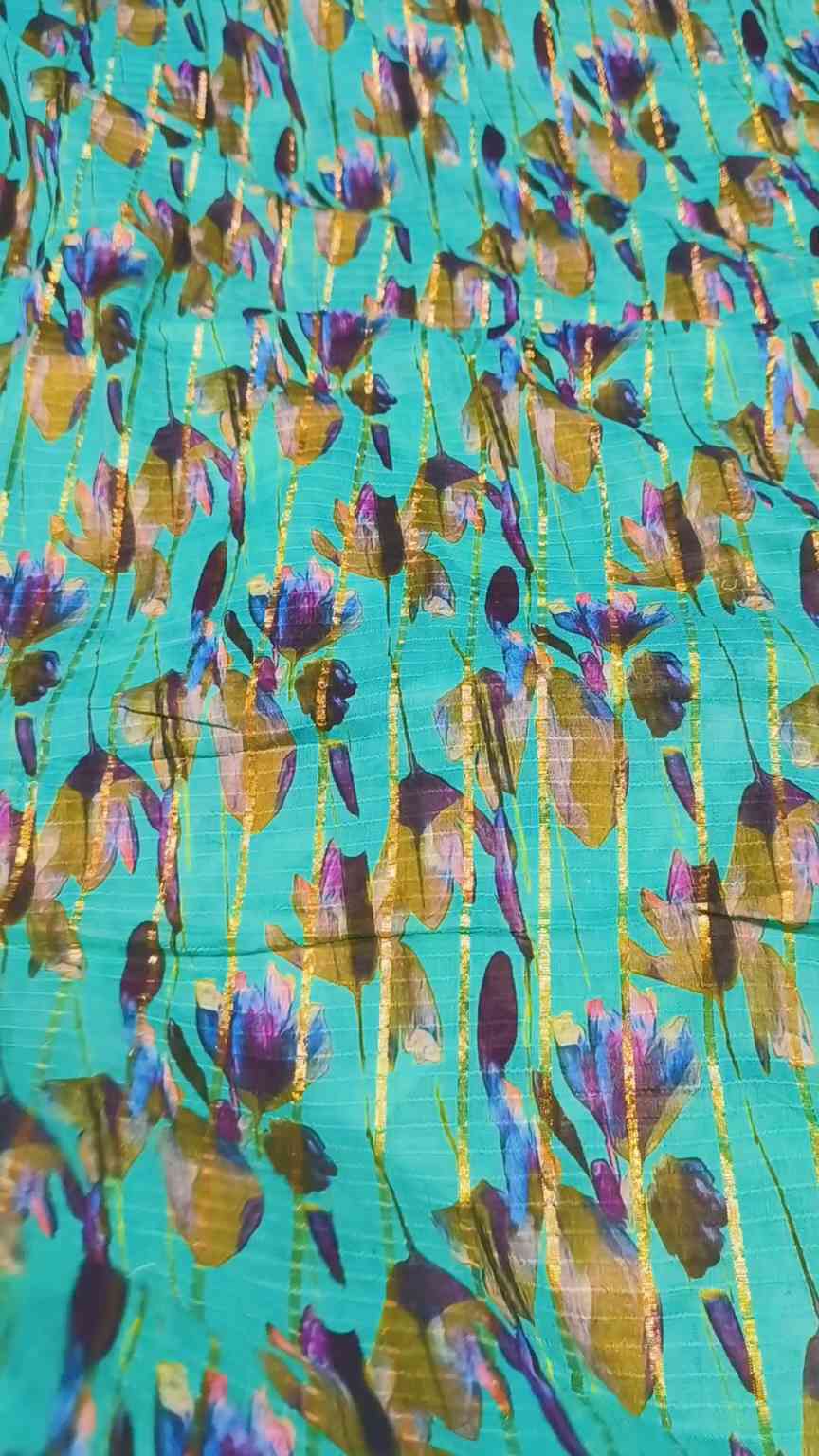 🤩 Sale Sale : M-3025.....2pc Zaree lawn suit Stuff detail in video (Roll main Cutting k last main jo suit bachta hai Jin ka weight 100kg se kam hoga un ka bane ga es liye noqsan main dy rha hain
