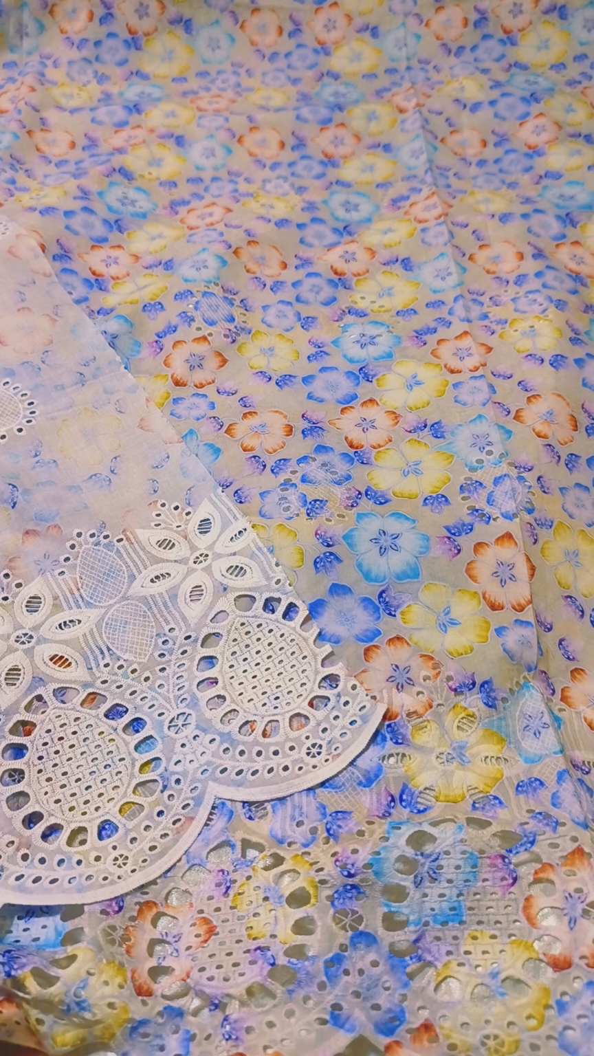 🥳 Big Sale M-49  Rs.1690 Imported Luxury 3-D chickenKari Embroidery In Pure Summer  🏝️ Lawn Shirt