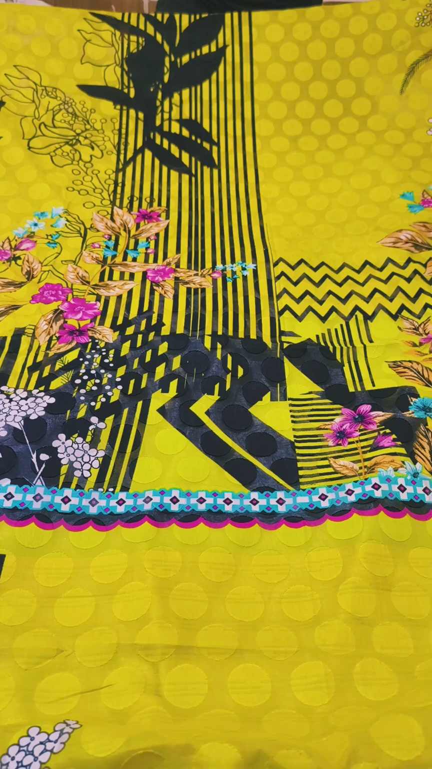 🥳 Big Sale M-370  Rs.990 Imported Most Luxurious Jacquard Pure Summer Lawn Shirt