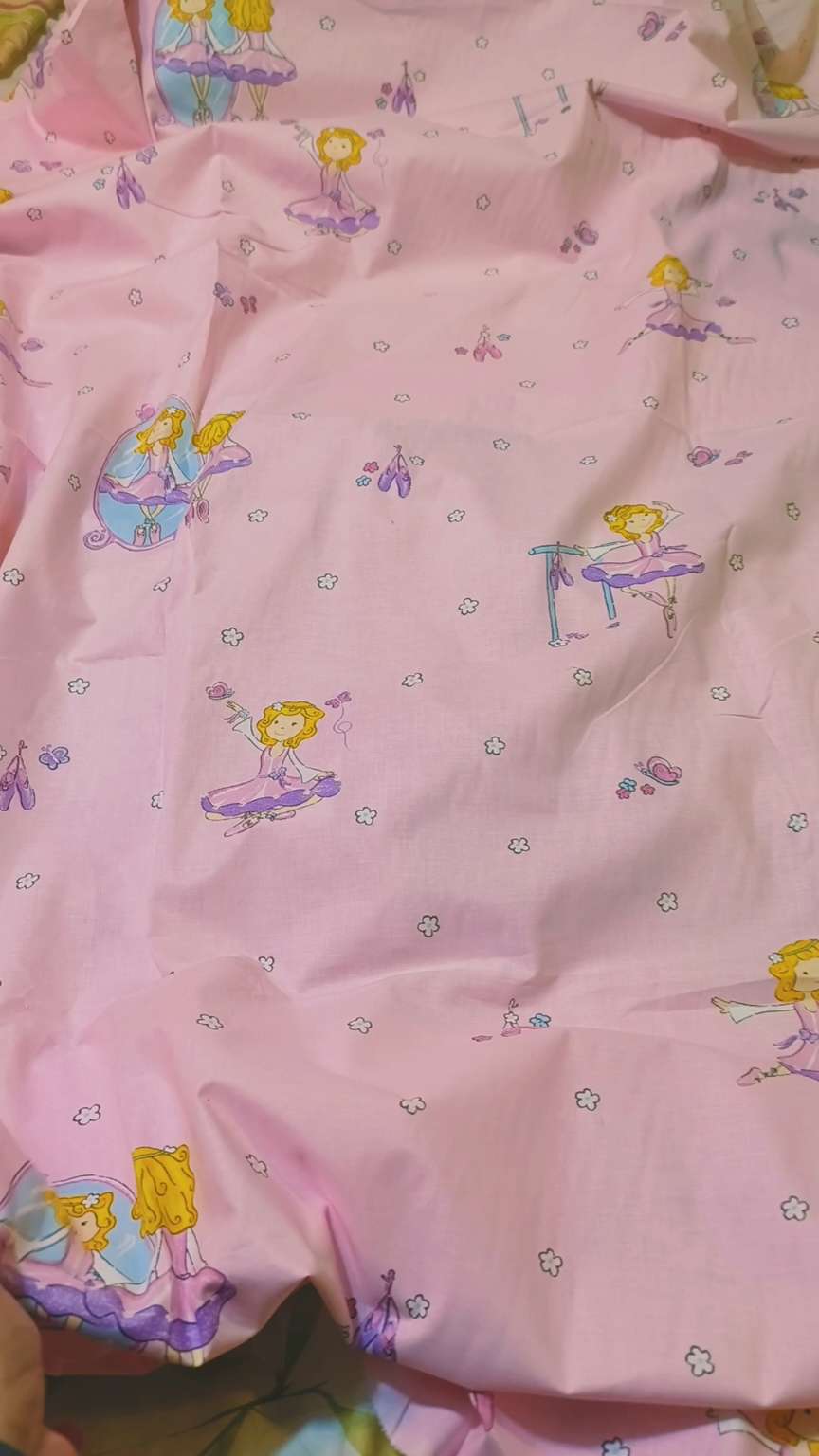 🥳 Big Sale M-405 Rs.1050 Imported 4 Season Cotton Stuff Same print Shirt & Truzer 2pc