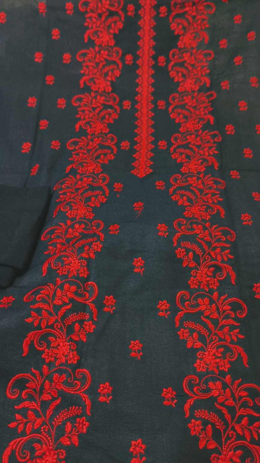 🥳 Sale Sale M-720   Rs.1490  Imported Bareeze  Embroidery in karandi Khaddar stuff Shirt & Truzer 2pc