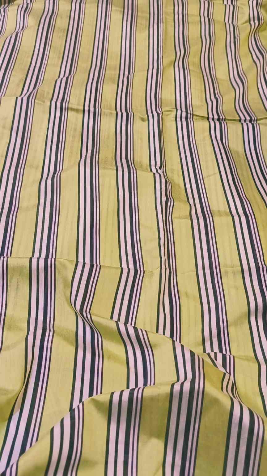 🥳 Big Sale M-799. Rs.1150  Imported (Mid season & Winter) Vescose Stuff Same print Shirt & Truzer 2pc