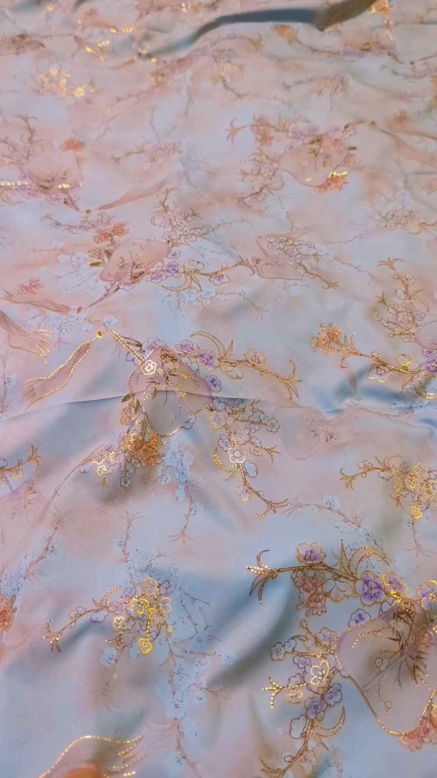 🥳 Sale Sale M-670  Rs.1390 Imported Embossed Gold (Mid season & Winter) Silk Same print Shirt & Truzer 2pc