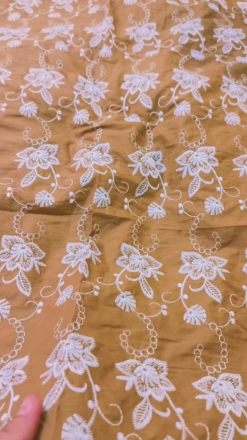 😱 Sale Sale M-1021  Rs.1490 Imported 3-D Arr Embroidery in Lawn Shirt