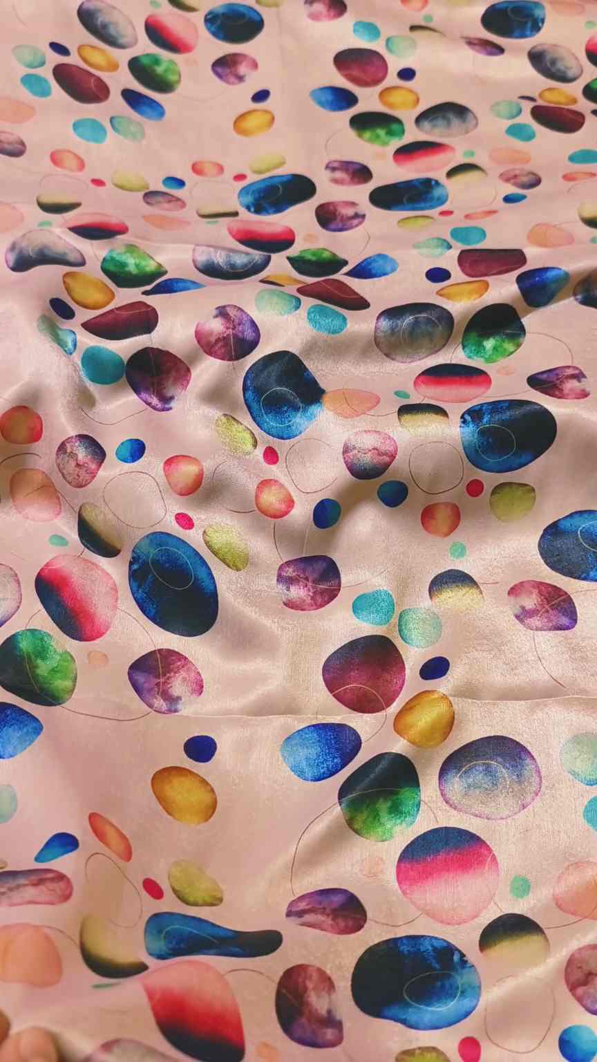 🥳 New Arrival M-855 Rs.1250 Imported Most Luxurious Winter Crepe Soft Leather Silk Same print Shirt & Truzer 2pc