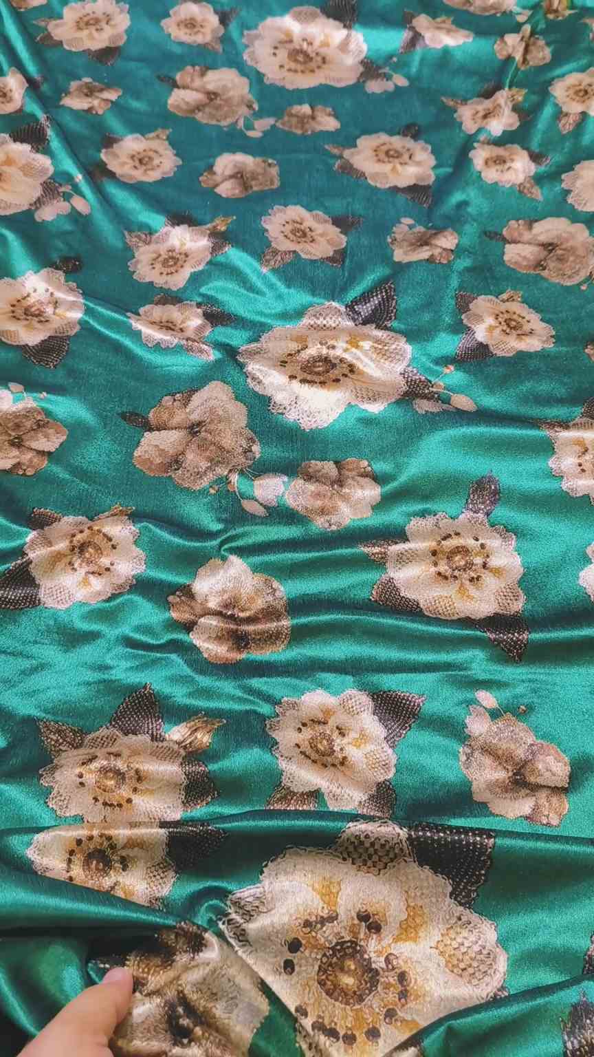 🥳 Sale Sale M-5003  Imported Luxury American Mate Finish Valvet Same print Shirt& Truzer 2pc