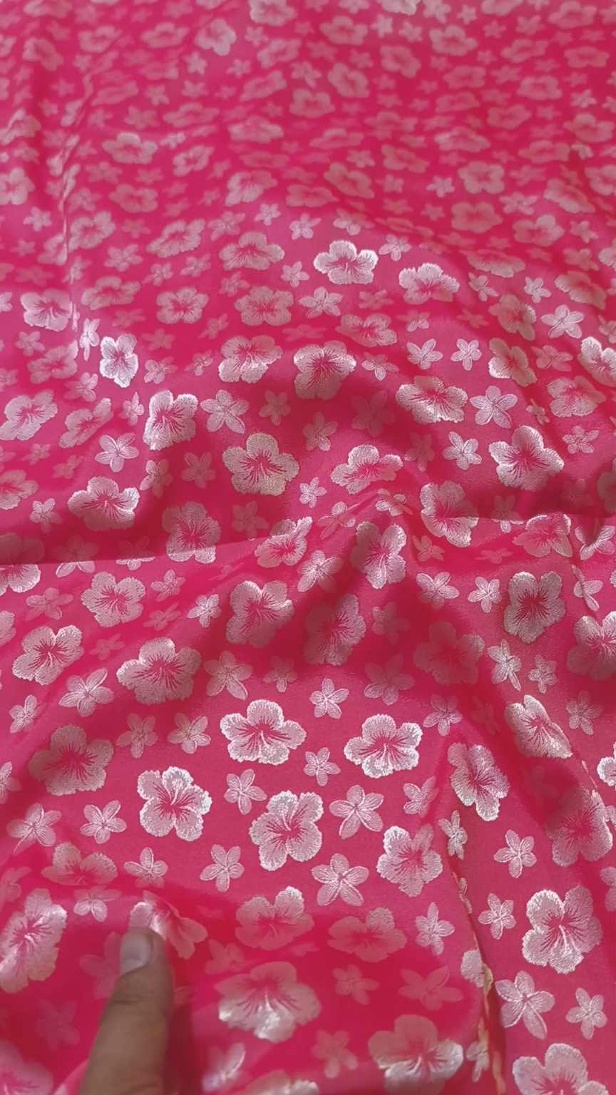 🥳 New Arrival M-1379 Rs.1850 Imported Viscose Winter 5-D Jacquard China patti Same print Shirt & Truzer 2pc
