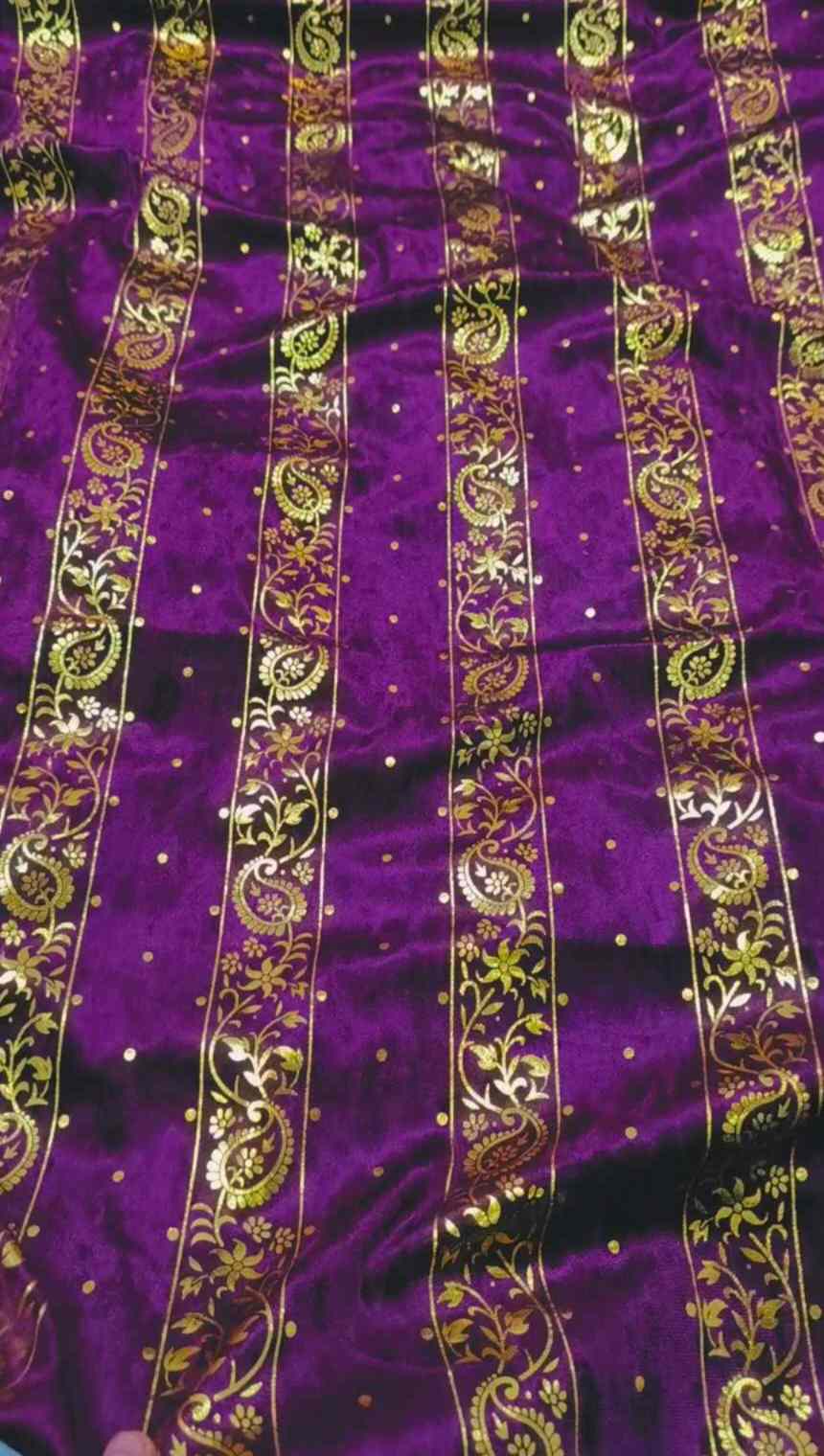 😱 Big Sale Sale M-224 Rs.1490 Imported Korean Embossed Banarsi  Gold Velvet Same print Shirt & Truzer 2pc