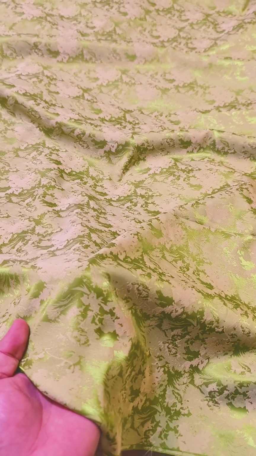 🥳Big Sale M-1144 Rs.1690  Imported Winter 3-D viscose Broshia China Patti Same print Shirt & Trouser 2pc