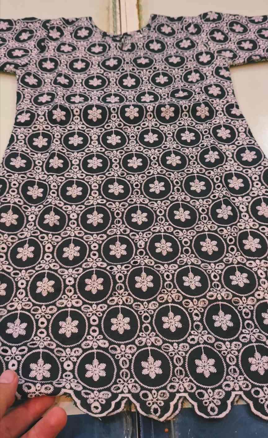 ( Length Size 26) 05 to 06  year Girl Size Most Luxurious S-06   Imported Shiffli ChickenKari Embroidery All Season High quality Lawn Stitch Shirt