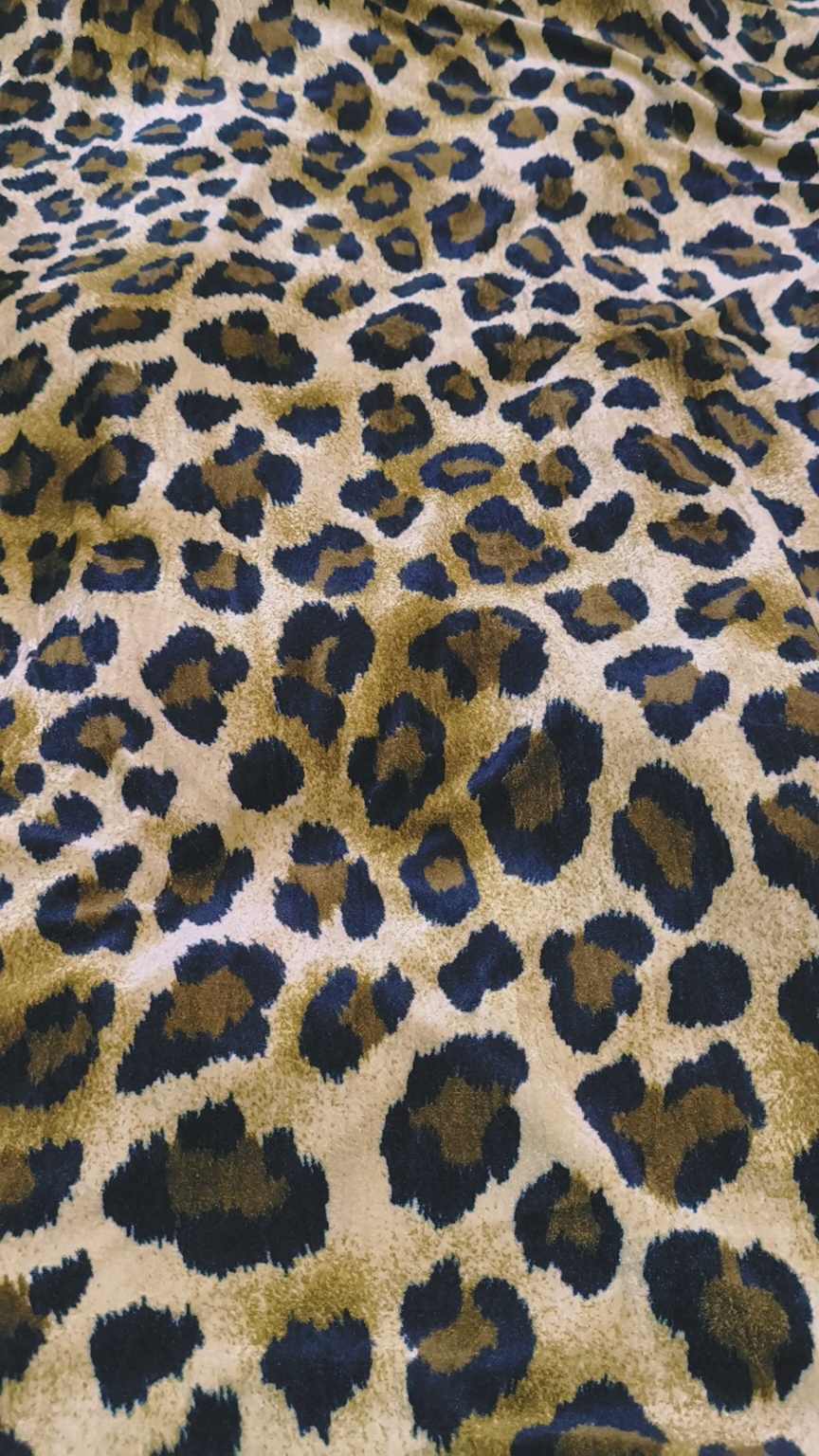 🥳 Sale Sale M-5591 Imported Digital Korean Velvet Same Print Shirt & Truzer 2pc