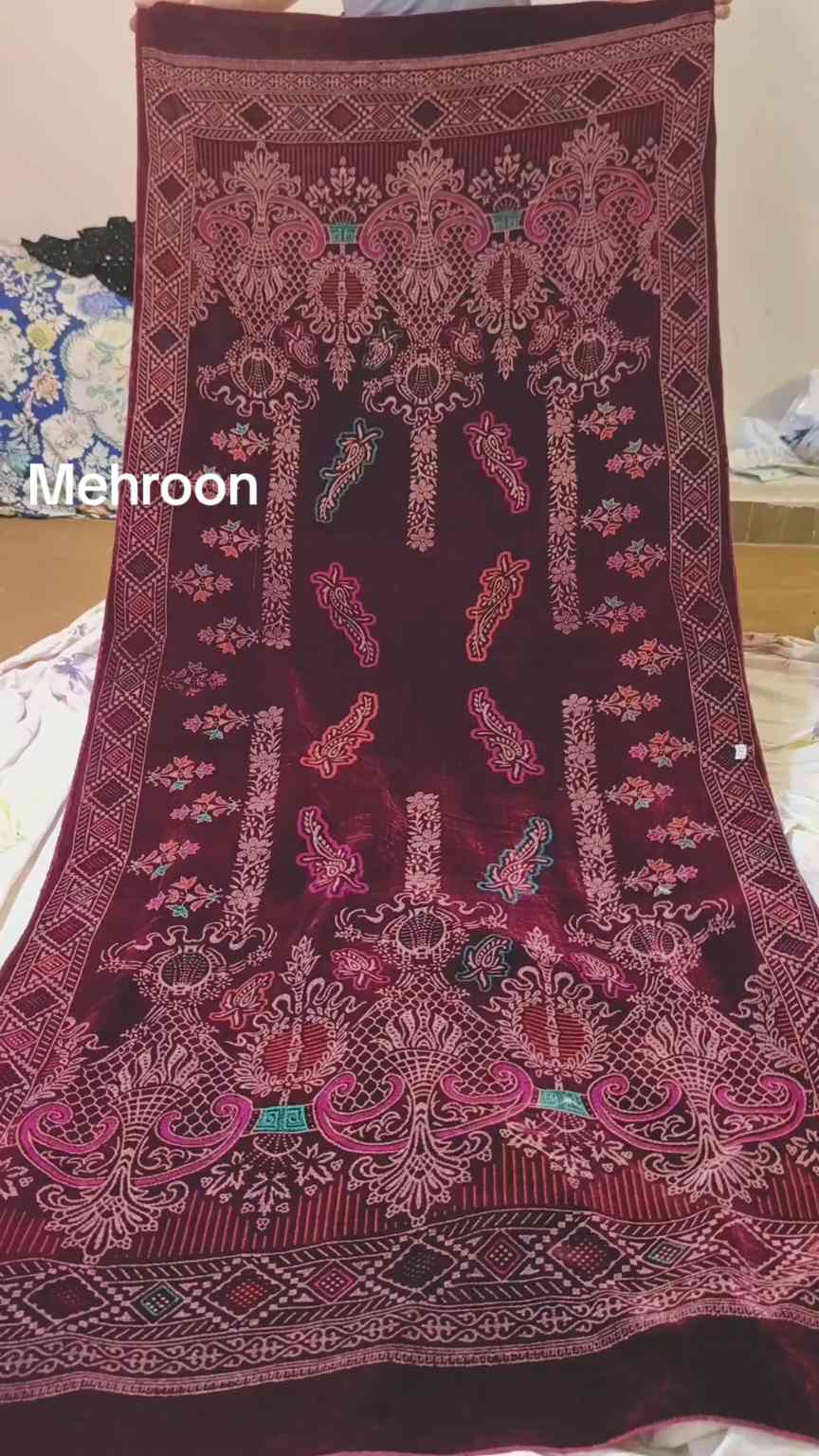 😱 Big Sale M-592  Rs.1890 Imported Most Luxurious 3-D Turkish Micro-9000 Velvet  Embossed Design Shawl