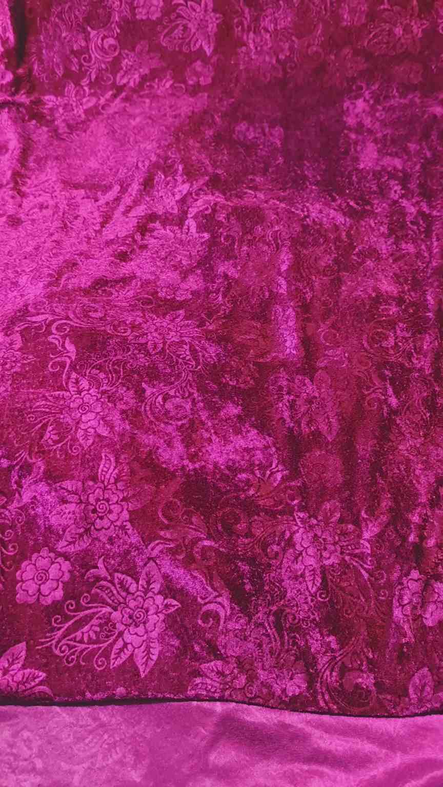 🥳😱 Big Sale M-384  Rs.1150  Imported self print 3-D Velvet Same print Shirt & Trouser 2pc