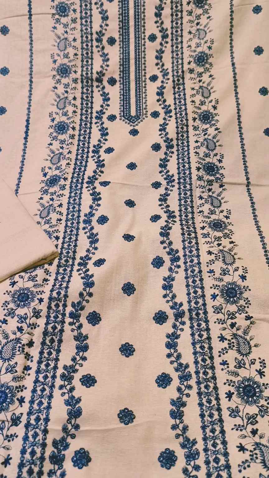 🥳 Sale Sale M-560  Rs.1650 Imported Bareeze Embroidery Karandi Soft Khadder 2pc