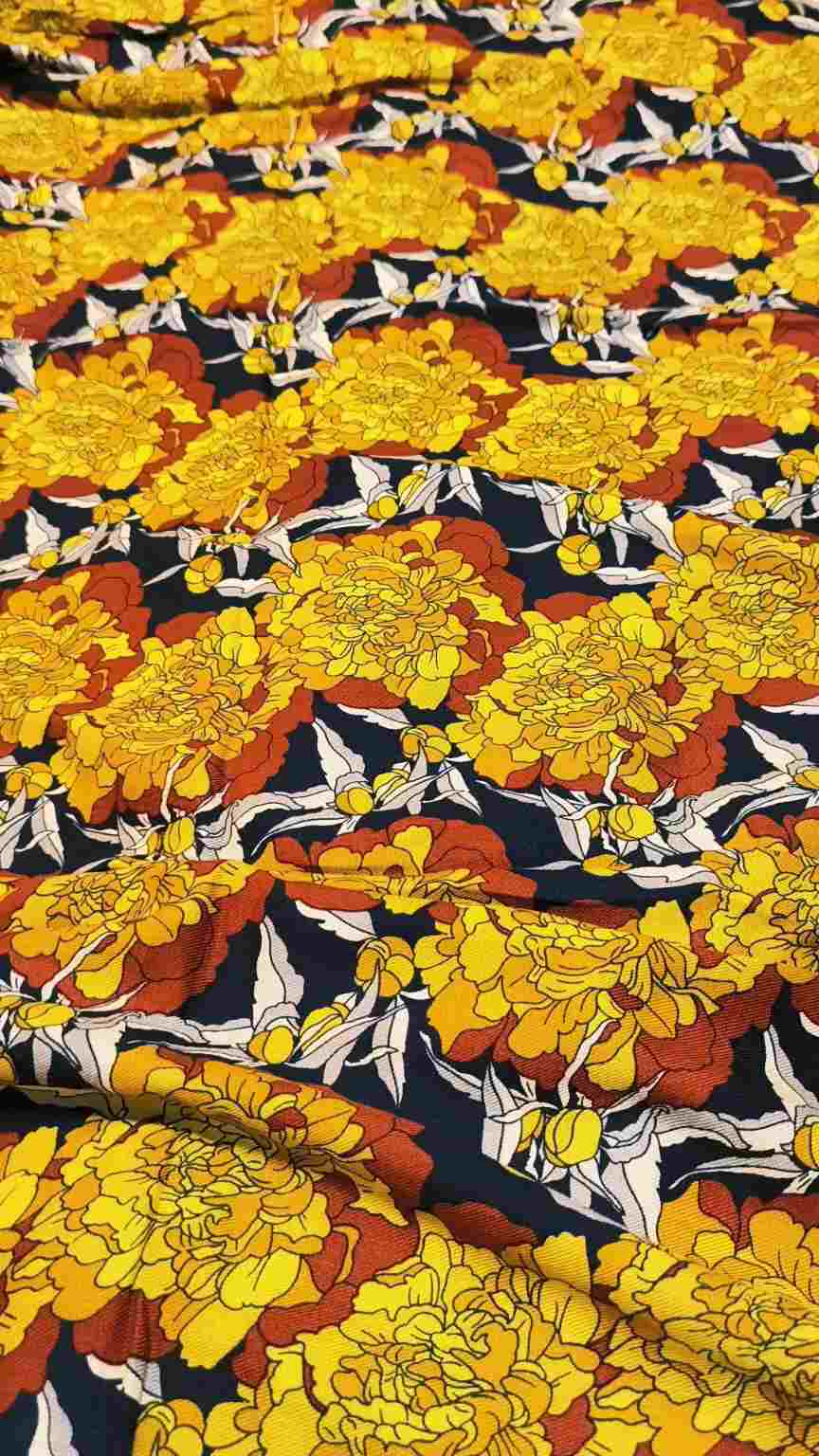 🤩 Sale Sale : M-7173  (2pc) Imported Kotai Marina Detail in video (Roll main Cutting k last main jo suit bachta hai Jin ka weight 100kg se kam hoga un ka bane ga es liye noqsan main dy rha hain